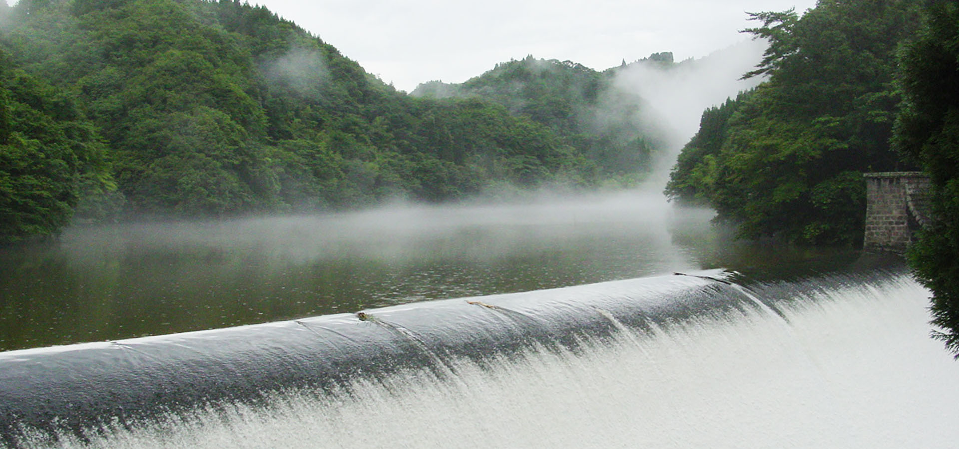 白川の滝